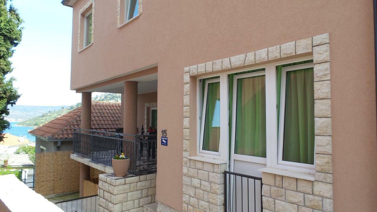 Apartments Antonio 罗戈兹尼察 外观 照片